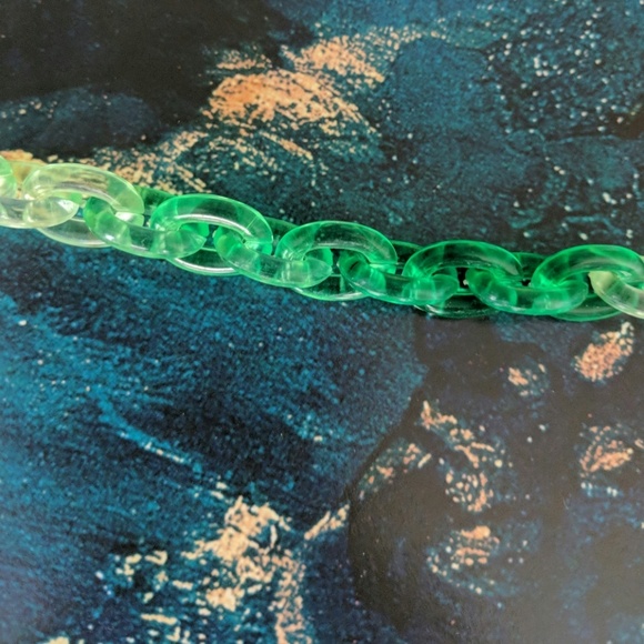 Vintage Green Ombre Chain Necklace - Picture 3 of 3